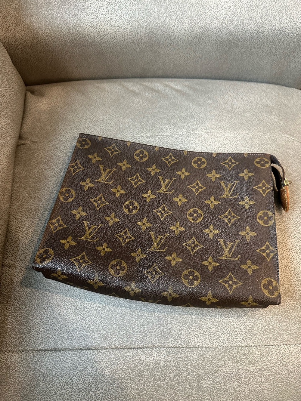 Louis Vuitton Brown Monogram pouch clutch bag - Picture 15 of 16